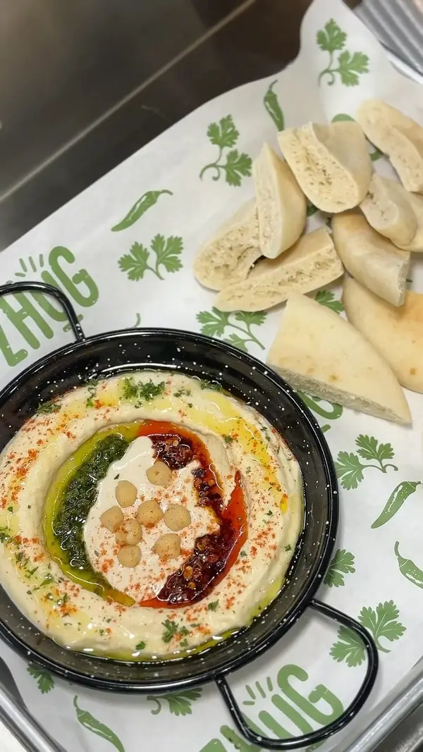 The Hummus Pita everyone’s talking about this bank holiday ⭐️👩🏽‍🍳